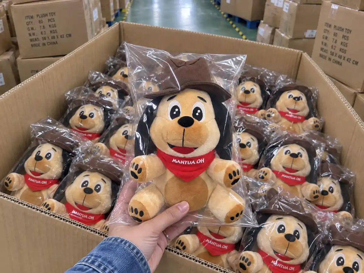 Tourism & Attractions Mascot Scene
